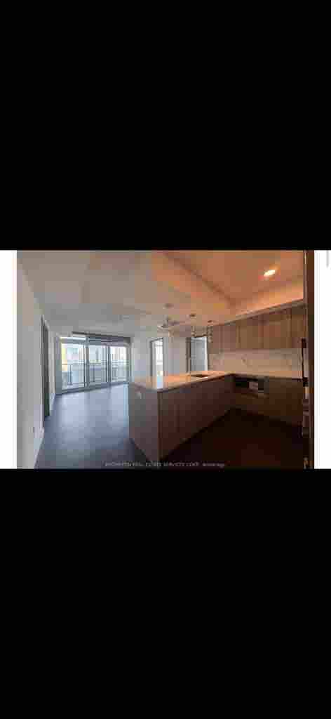 Looking for 2 roommates for 2 rooms