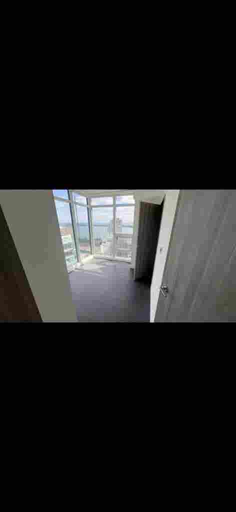 Looking for 2 roommates for 2 rooms