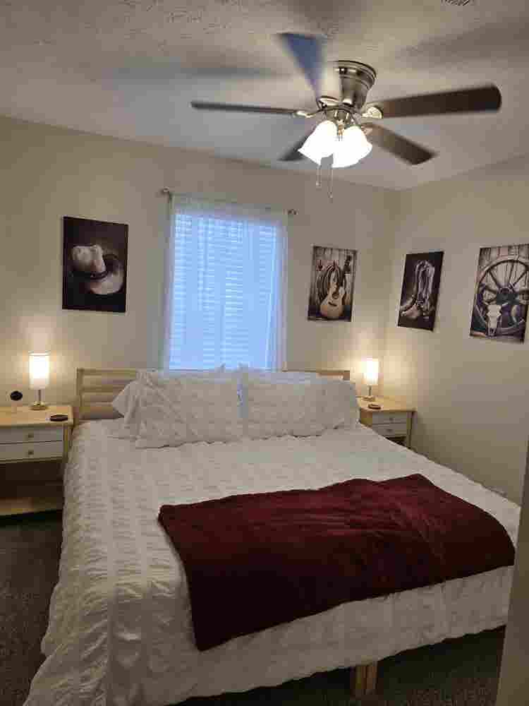 Looking for  roommates.