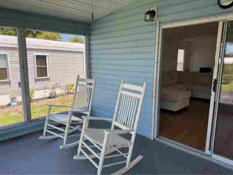 Fully Furnished Room Available