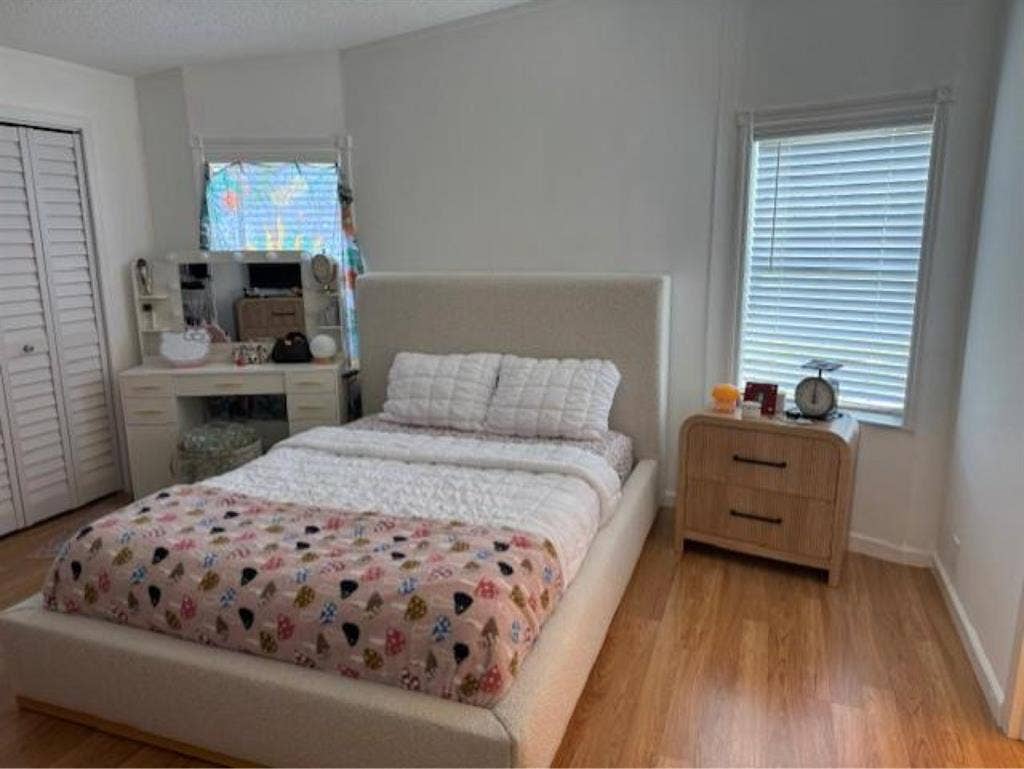 Fully Furnished Room Available