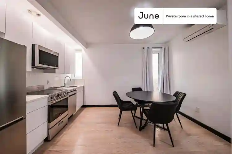 4 BR in New York City