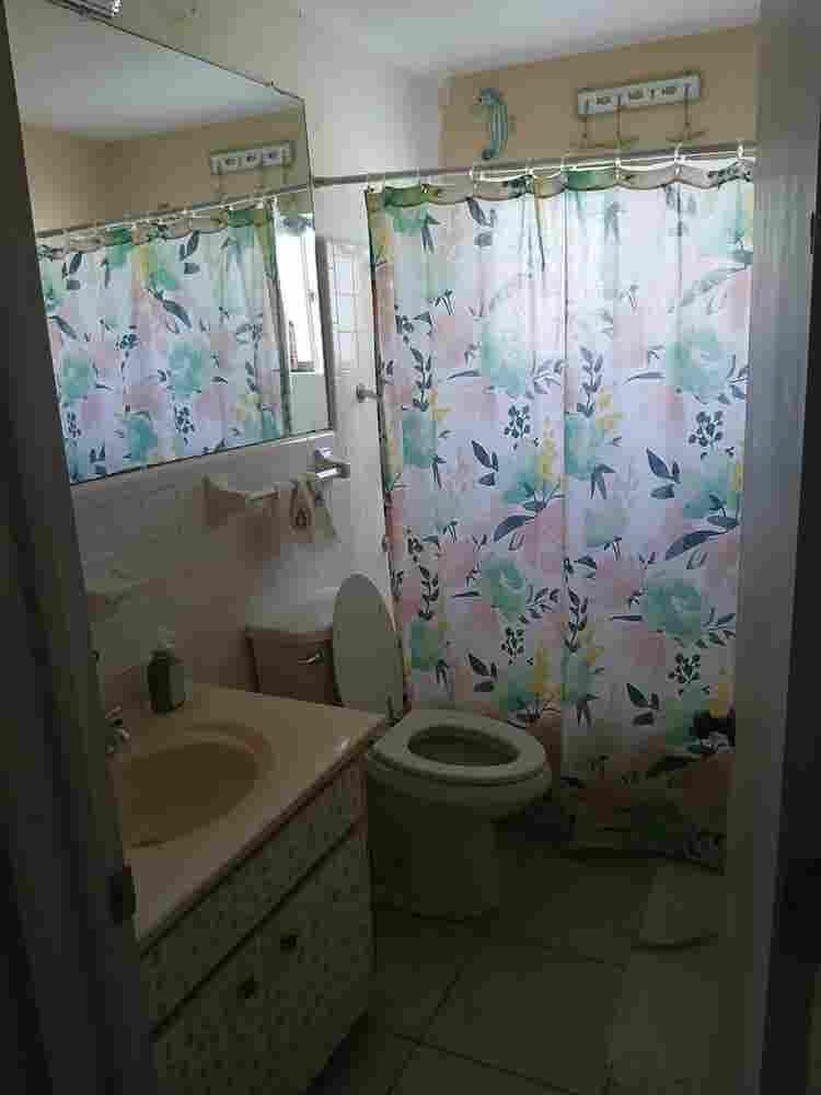 Private room to rent