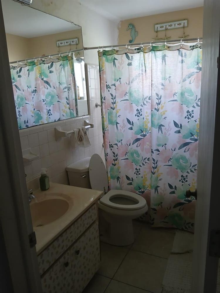 Private room to rent