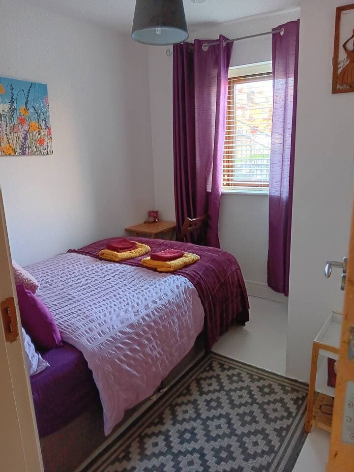 Luxury 2 bed ground floor apt