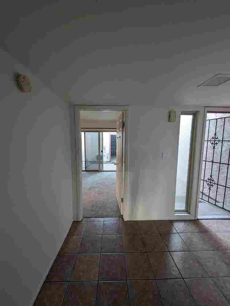 Private Room for rent Broadway-