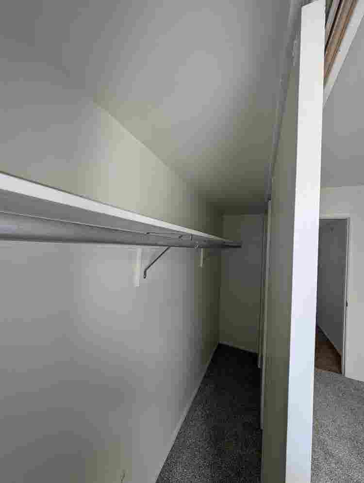 Private Room for rent Broadway-