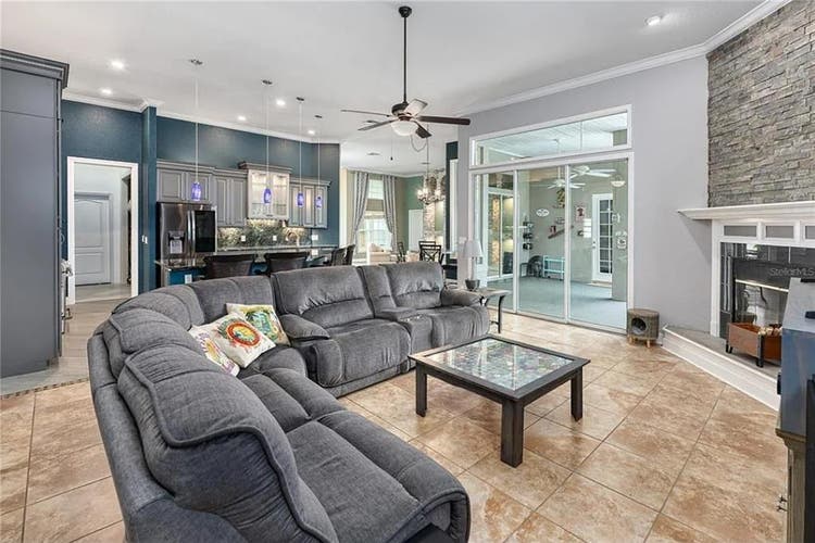 Amazing Room Utl Incl in Pool Home