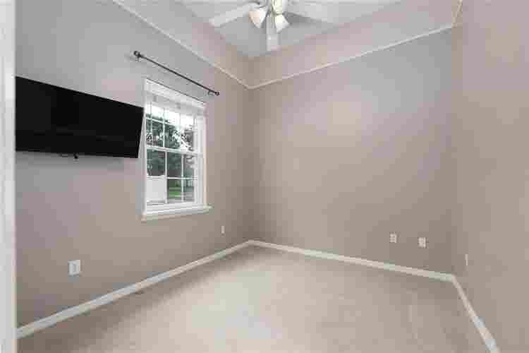 Amazing Room Utl Incl in Pool Home