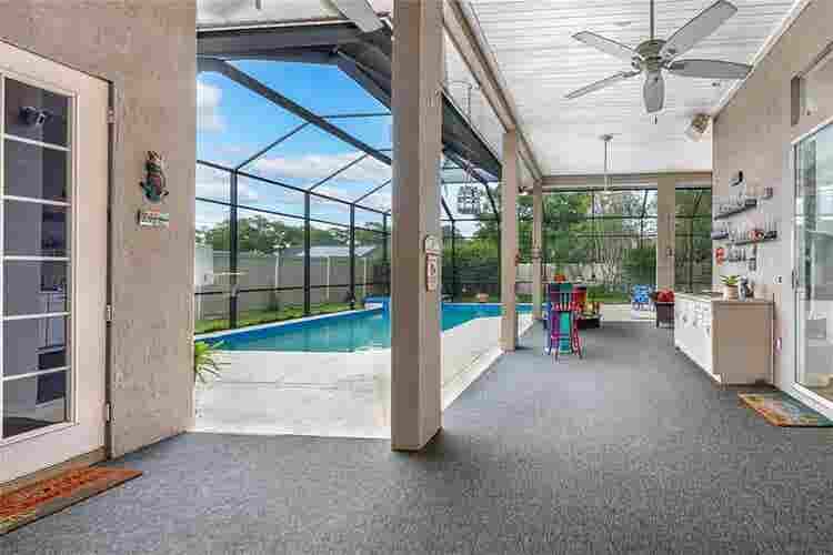 Amazing Room Utl Incl in Pool Home