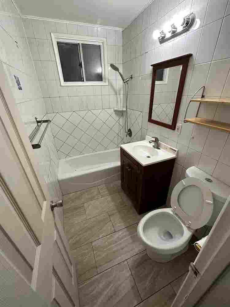 Cheap room for rent