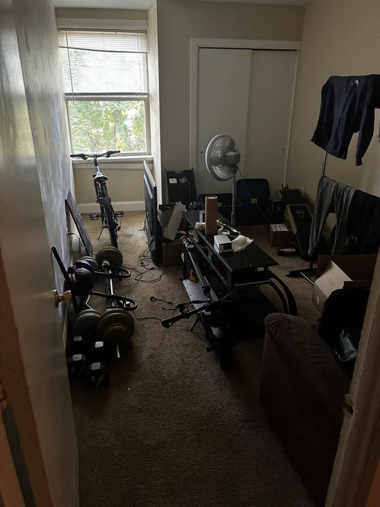Room available to rent.