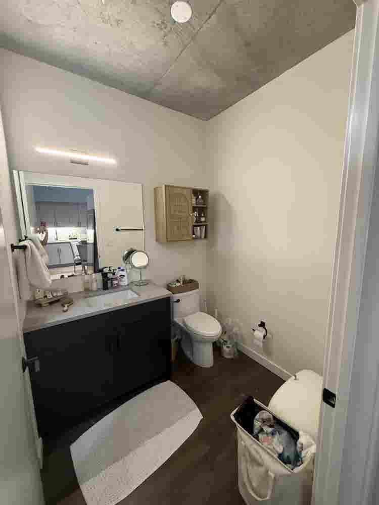 🏙️ 1-bedroom lease takeover