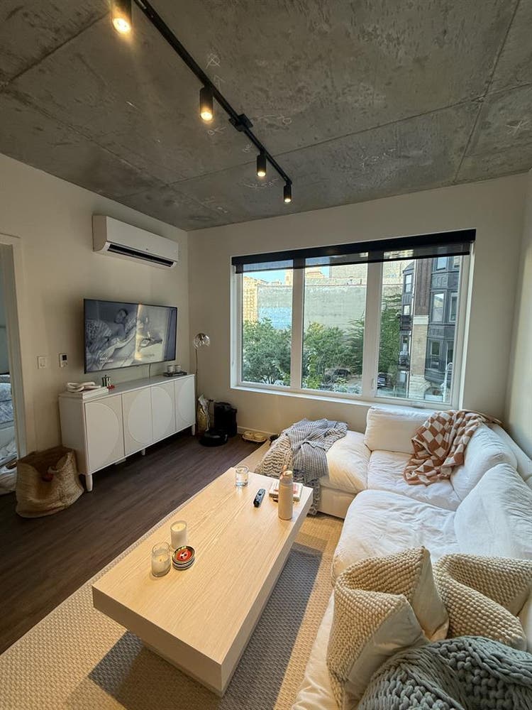 🏙️ 1-bedroom RN
 lease takeover