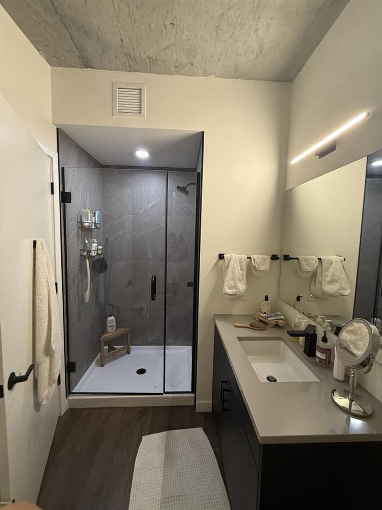 🏙️ 1-bedroom RN
 lease takeover