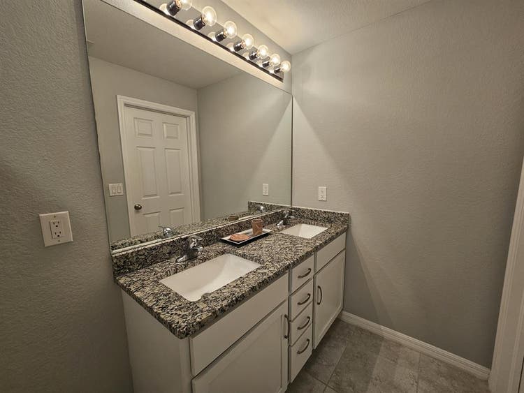 In-law suite For Rent