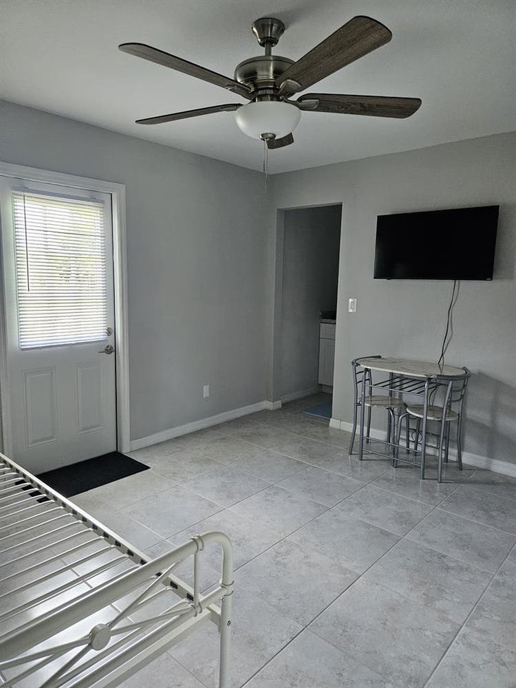 In-law suite For Rent