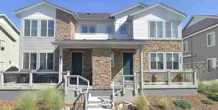 Looking for a Roomate