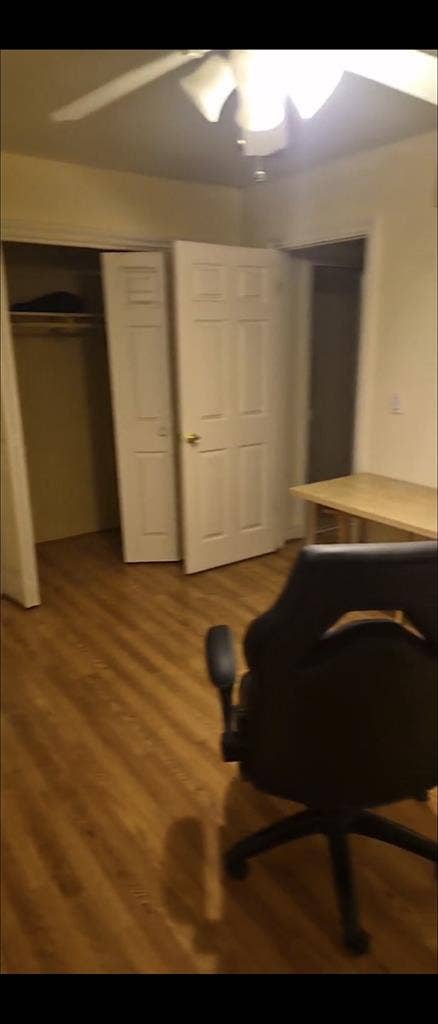 Looking for a Male Roommate