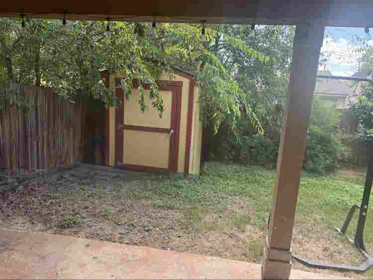 1 bd for rent,