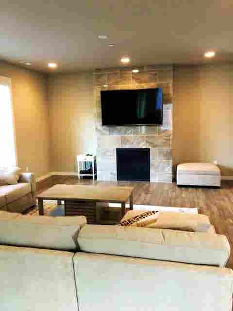 FURNISHED CLEAN ROOM IS AVAILABLE