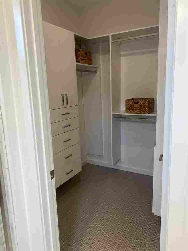 High End Master Bedroomm