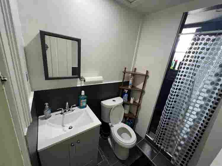 Bedroom for rent near 
Uc and Xavier