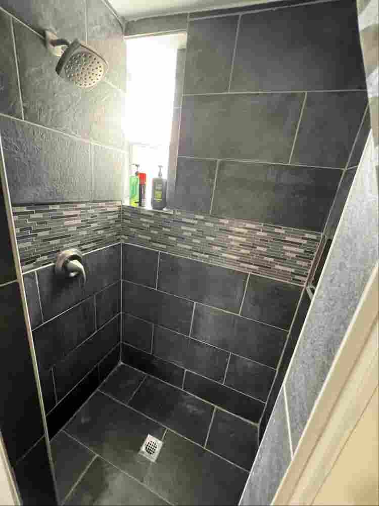 Bedroom for rent near 
Uc and Xavier