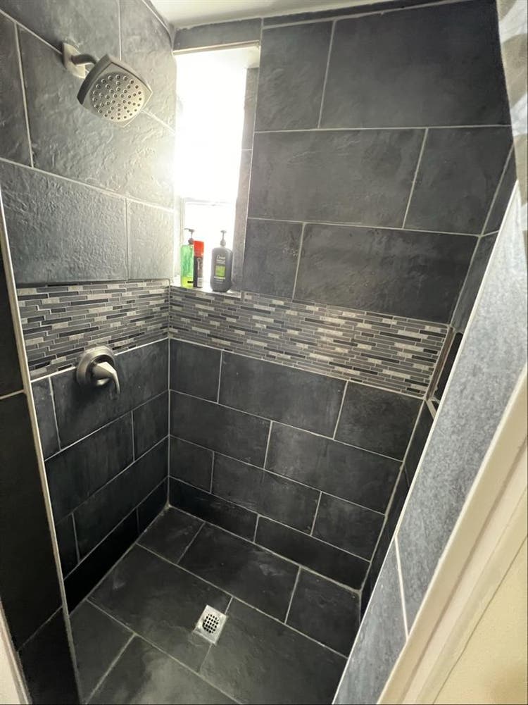 Bedroom for rent near 
Uc and Xavier