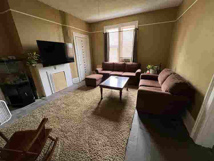 Bedroom for rent near 
Uc and Xavier