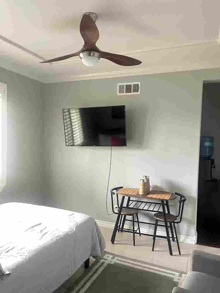 Furnished 2 Bedroom Unit 