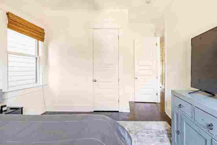 1 bed/1 bath in 4 bed/3 bath home