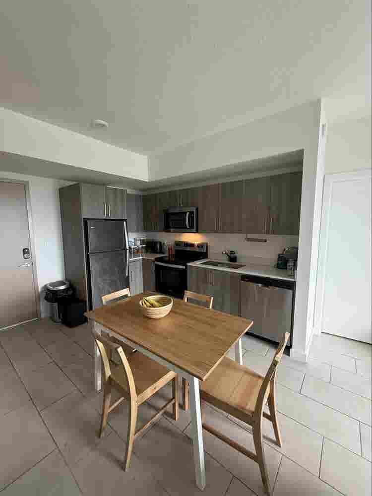 Furnished Room w Utilitiess
