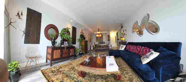 I'm renting a room at the beautiful