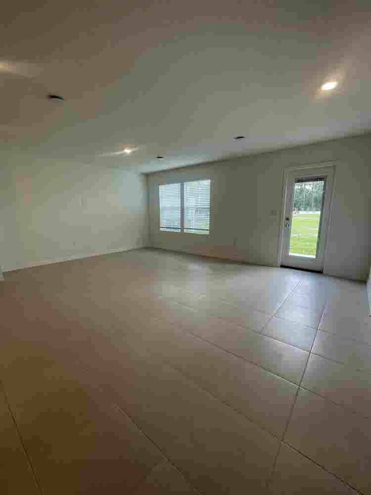 Townhouse rooms available for rent