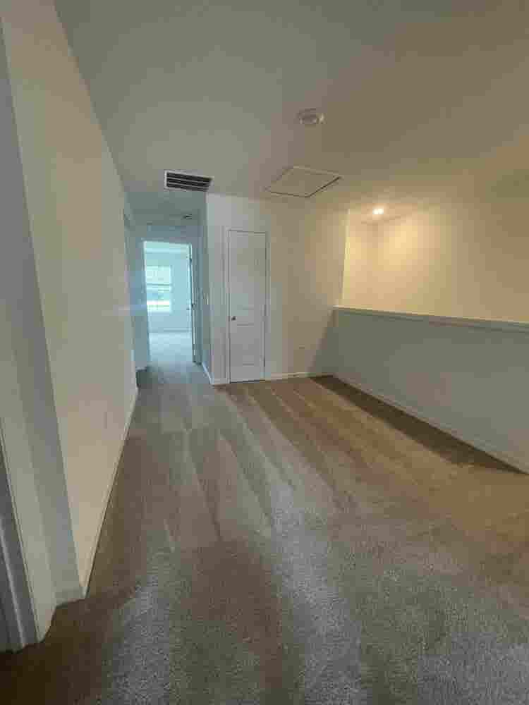 Townhouse rooms available for rent