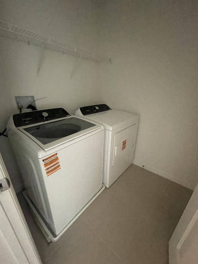 Townhouse rooms available for rent