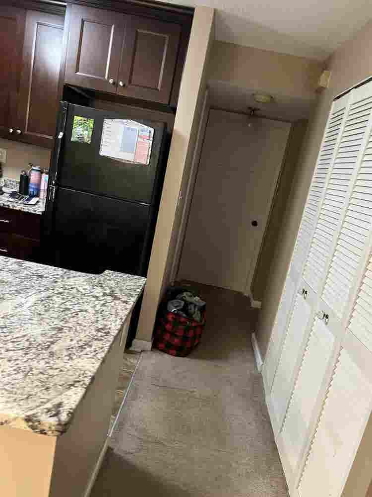 Looking for a roommate