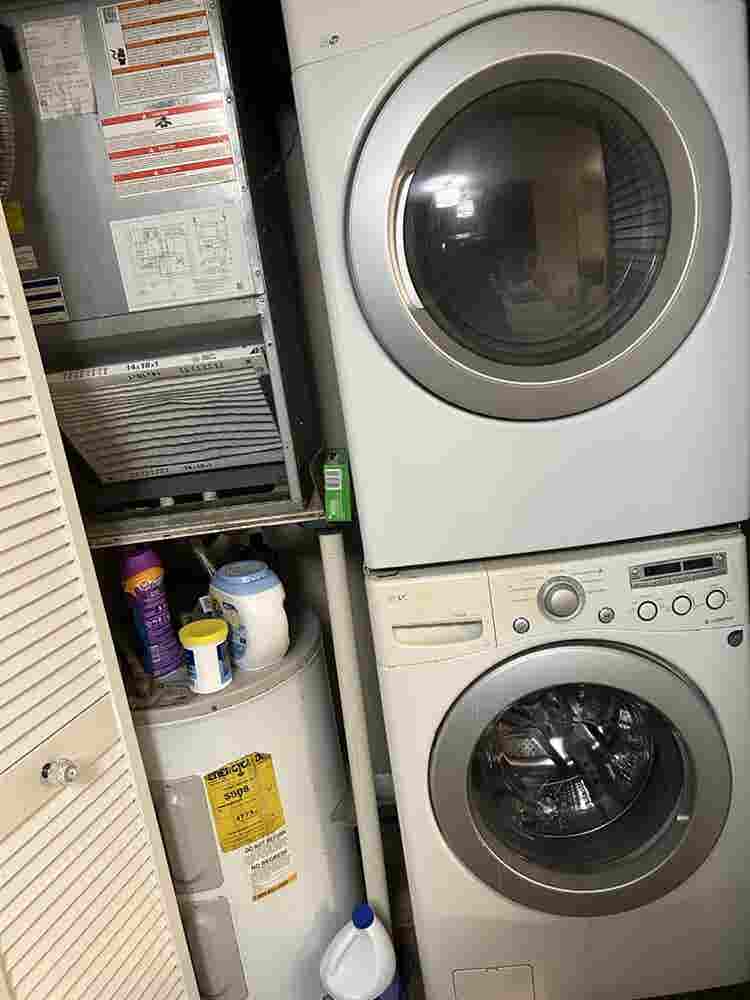 Looking for a roommate