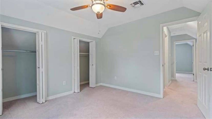 Upstairs room for rent