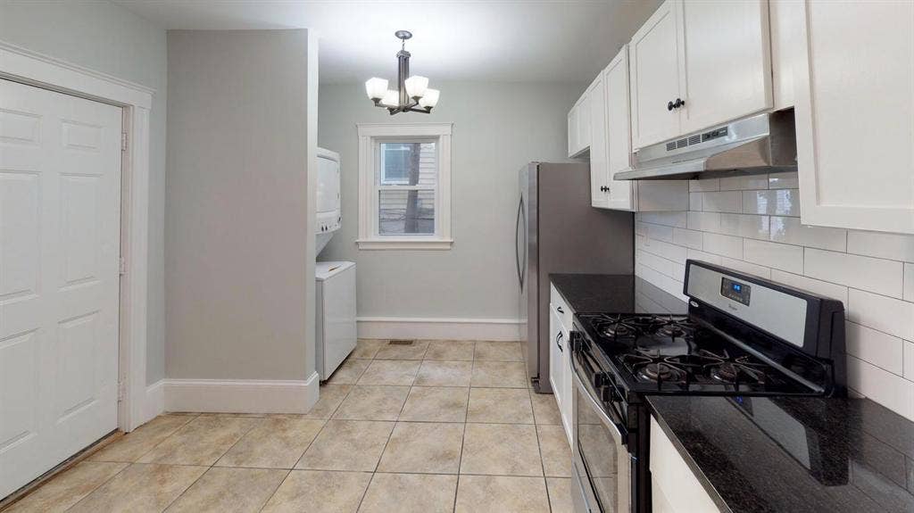 1 BR in Boston