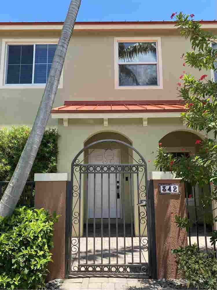 Townhome: .5 bathroom