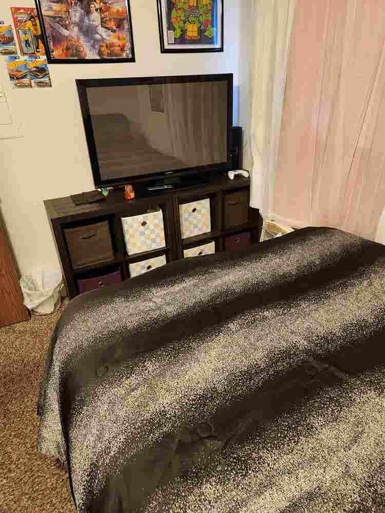 Me and my\Wife looking for roommate