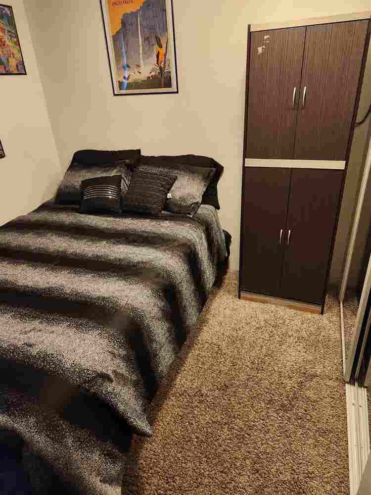 Me and my\Wife looking for roommate