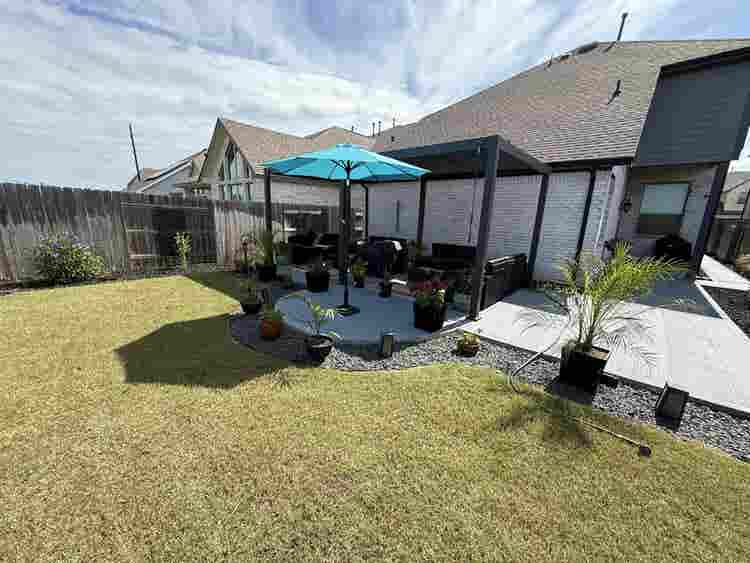 Furnished Room in Elyson
