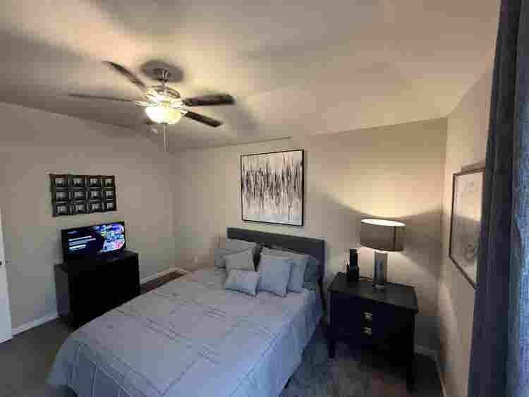 Furnished Room in Elyson