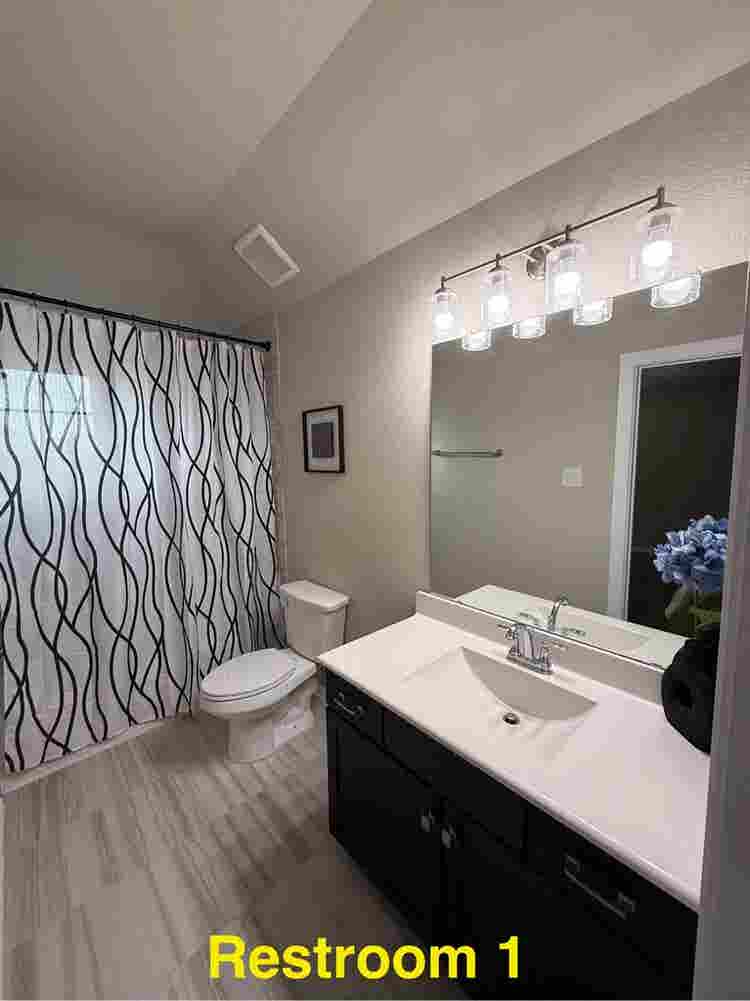 Furnished Room in Elyson