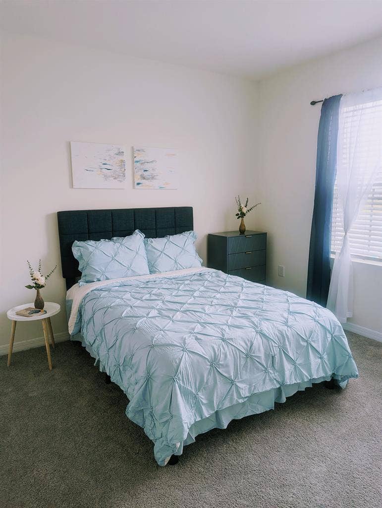 Furnished Room Available Now!
