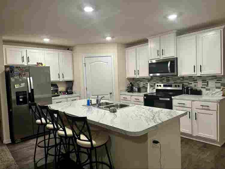 Room for rent in Willow Springs