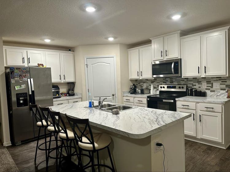 Room for rent in Willow Springs